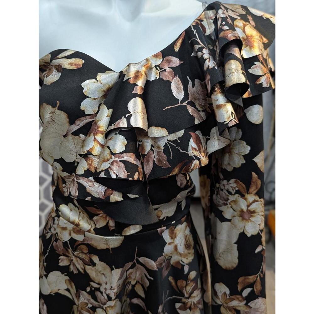 One Shoulder Asymmetrical Ruffle Top - Picture 3 of 5